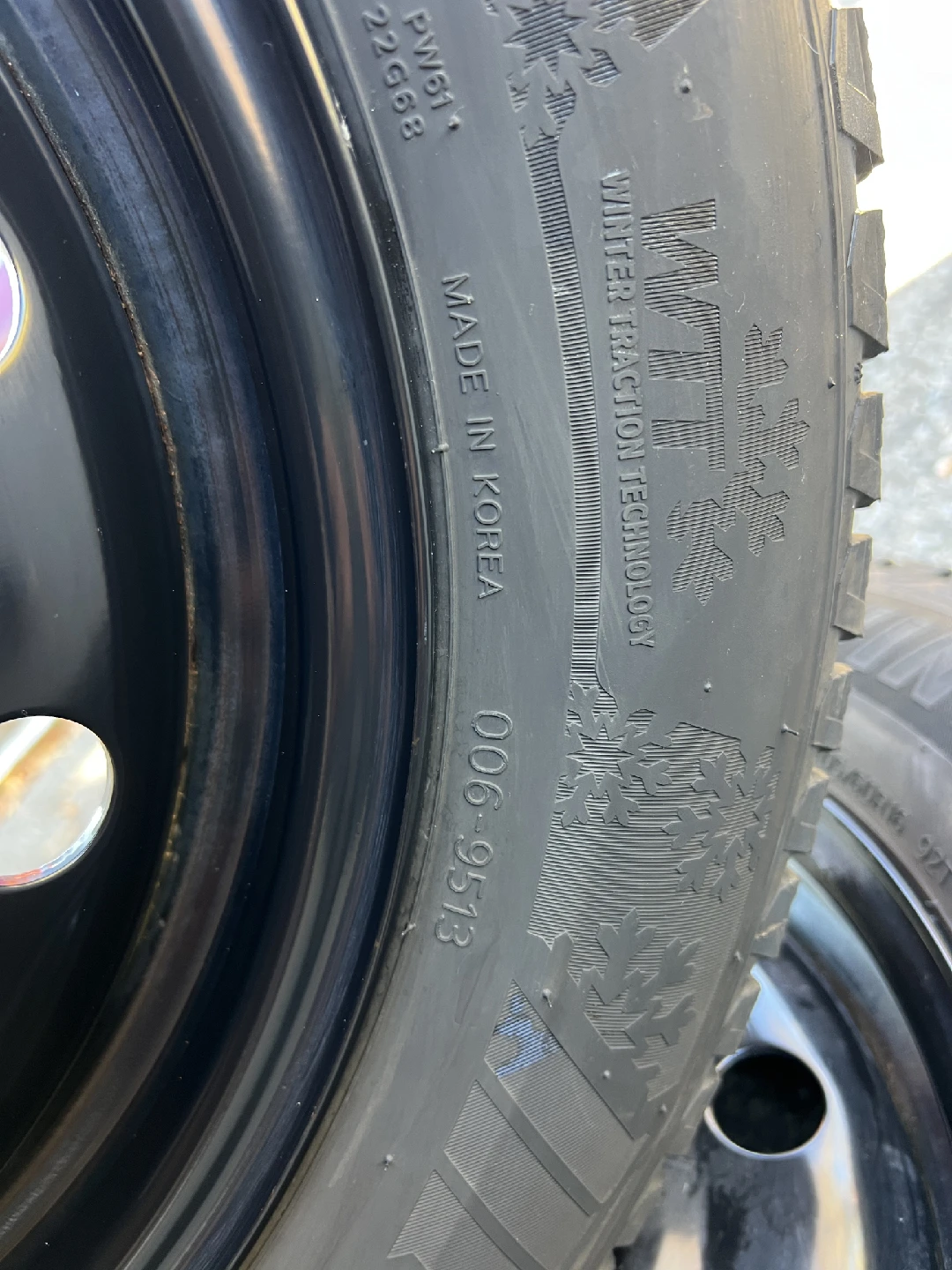 Motomaster Winter Edge II 205/60R16 Tires - photo 5