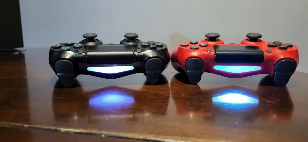 Playstation 4 Pro 1 TB with Vertical Stand & 2 Controllers image indicator(3)