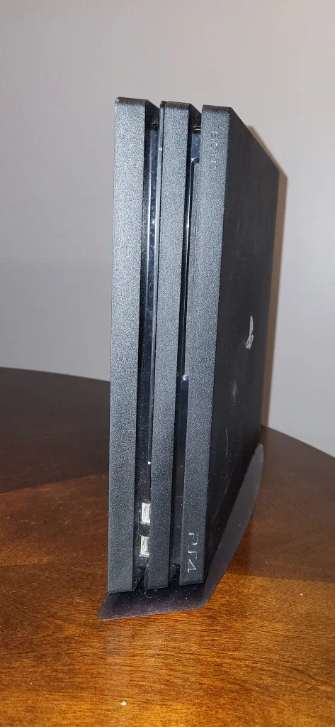 Playstation 4 Pro 1 TB with Vertical Stand & 2 Controllers image indicator(4)