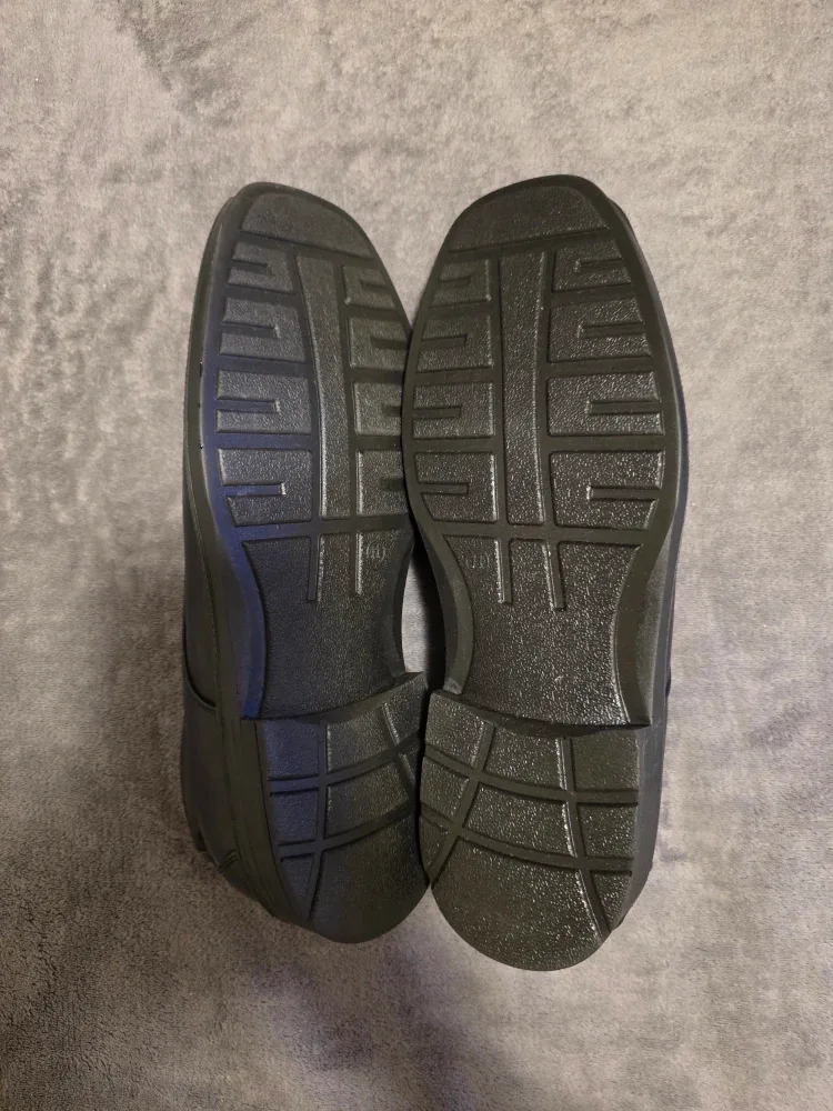 George's Dress Shoes image indicator(2)