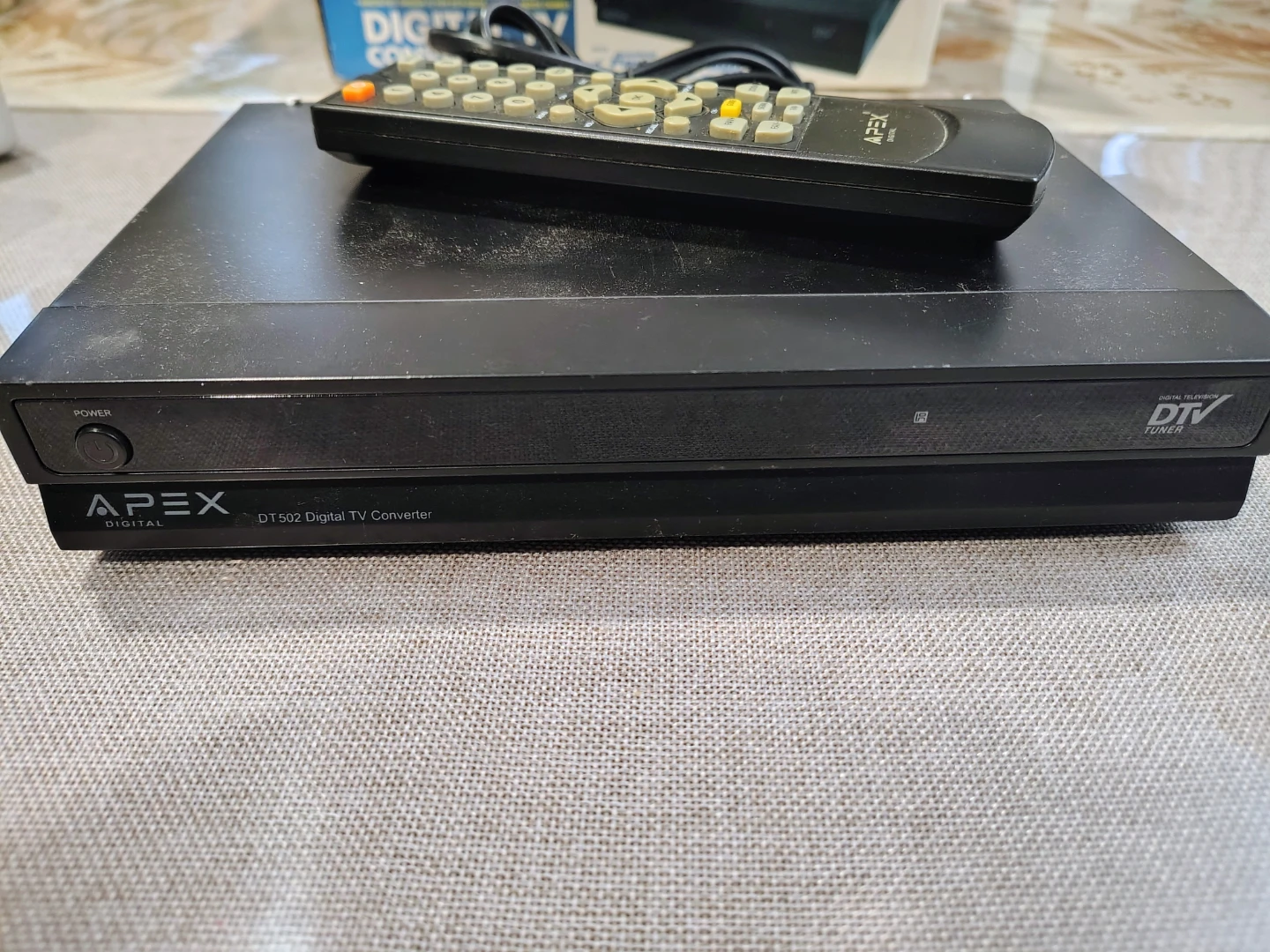 Apex DT250A Digital TV Converter Box with Analog Pass-Through