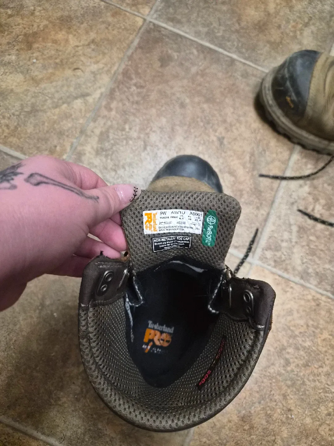 Timberland PRO Work Boots, Size 9.5 image indicator(2)