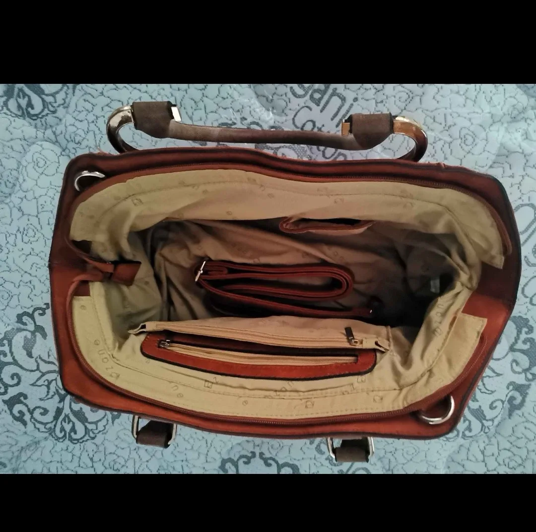 Brown Shoulder Bag image indicator(2)