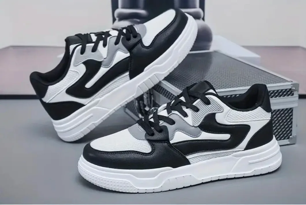 Men's Casual Sneakers thumbnail