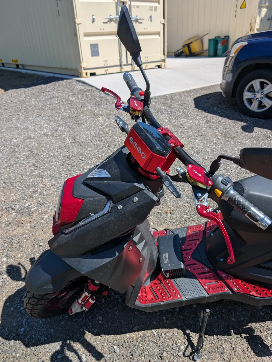 Brand new Koodo Emmo ebike only 56 km on it image indicator(6)