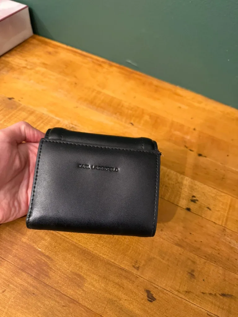 Karl Lagerfeld Black Leather Wallet image indicator(5)