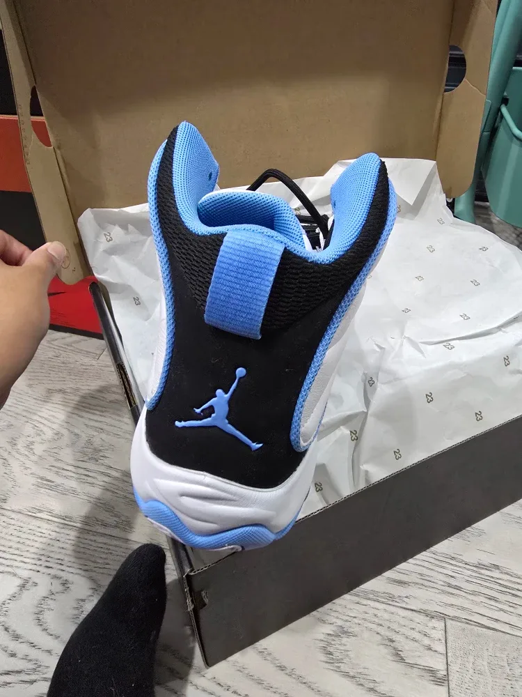 Jordan Pro Strong 'University Blue' Size 9.5