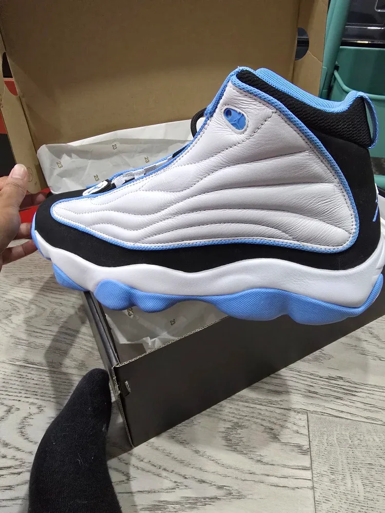 Jordan Pro Strong 'University Blue' Size 9.5 image indicator(2)