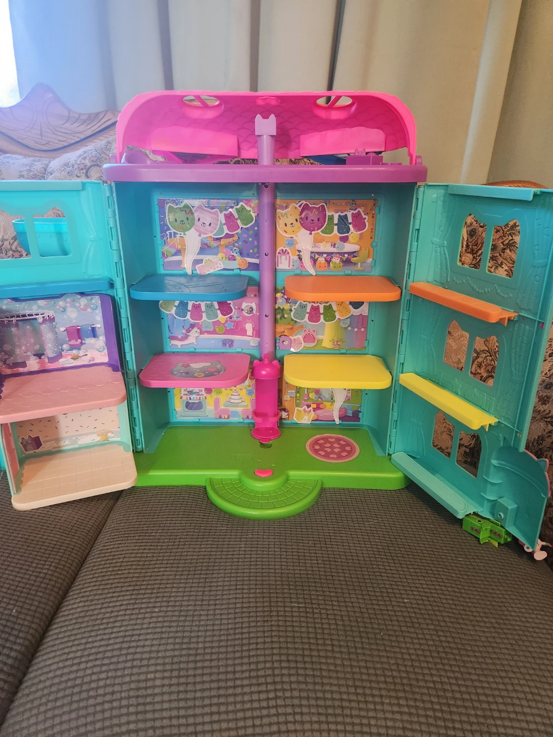 Gabby's Dollhouse Party Dollhouse - photo 5