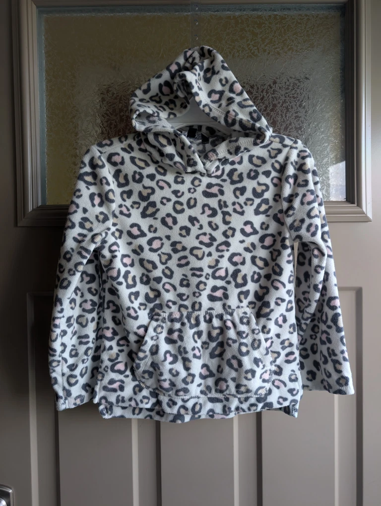 Girls sz 6 sweaters $5 each - photo 4
