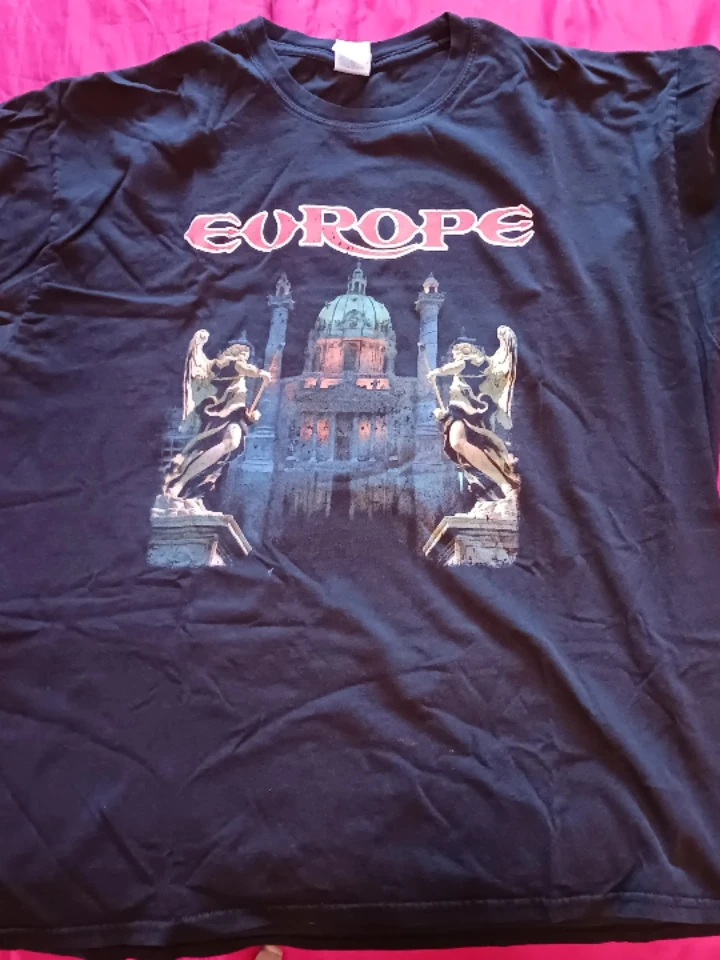 Band T-Shirt Europe Paul Gilbert Stryper Daisies Cure - photo 2
