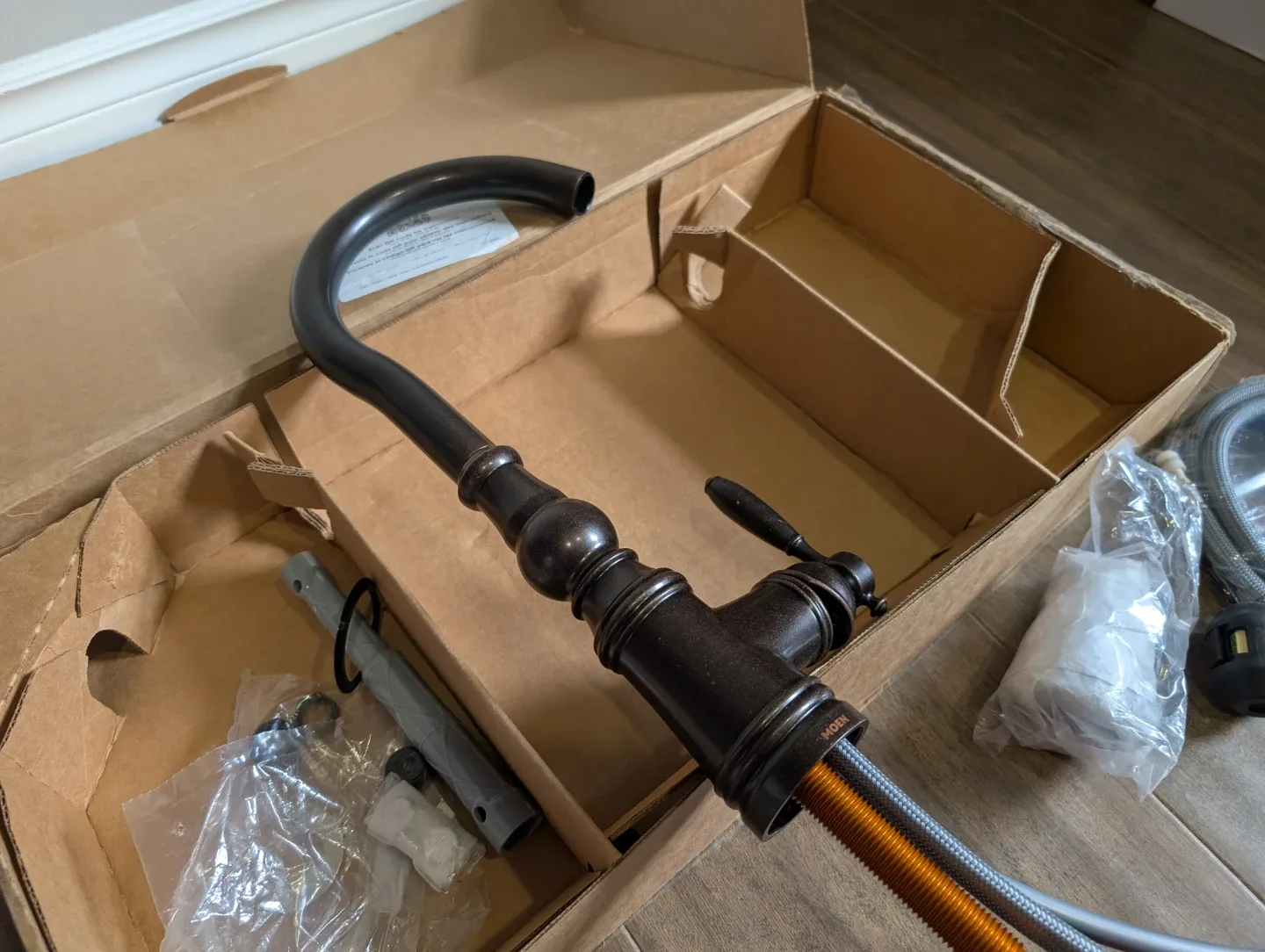 Brand New Moen Weymouth Kitchen Faucet For Sale 🥕 image indicator(4)