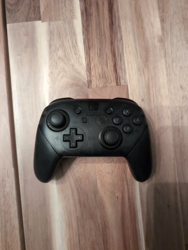 Nintendo Switch Bundle with Games & Accessories image indicator(7)