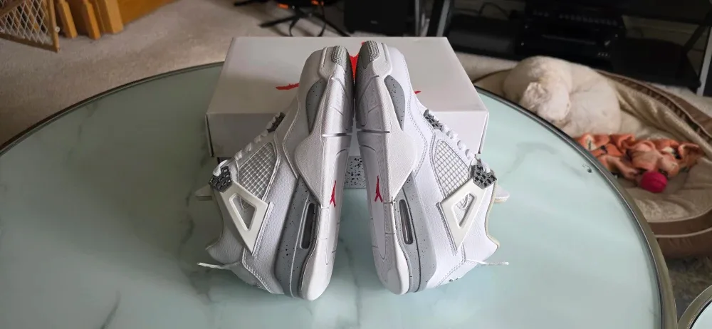New Air Jordan 4 Retro White Oreo Size 10.5 image indicator(6)