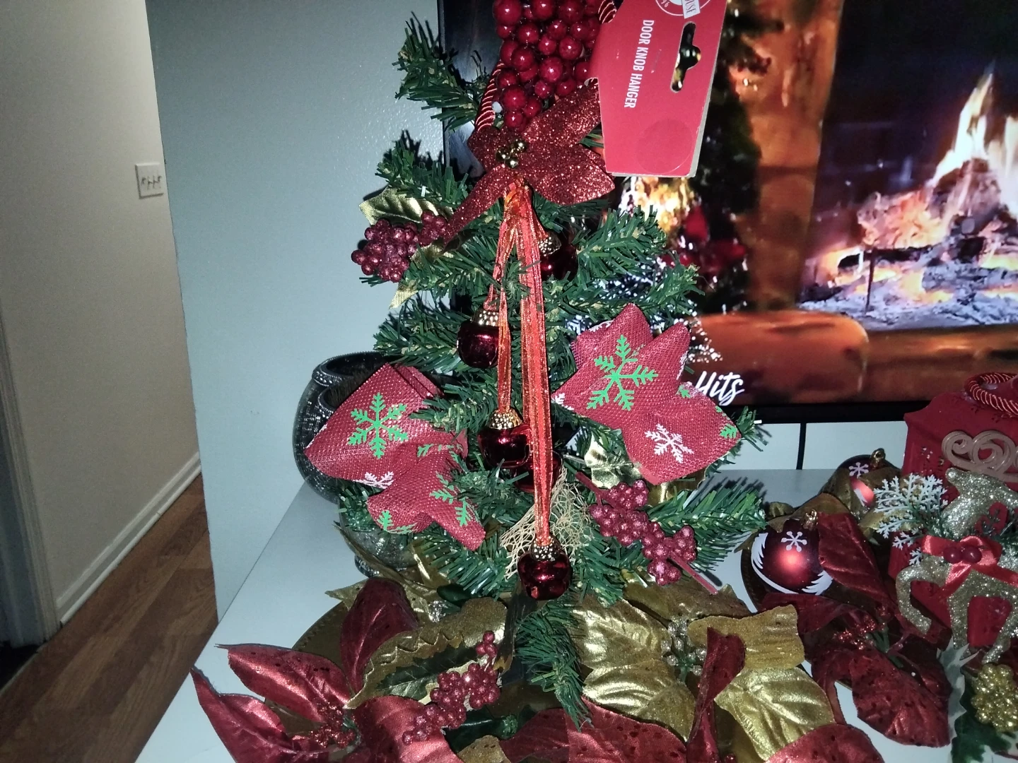 Beautiful new handmade Christmas centerpieces multiple sizes - photo 4