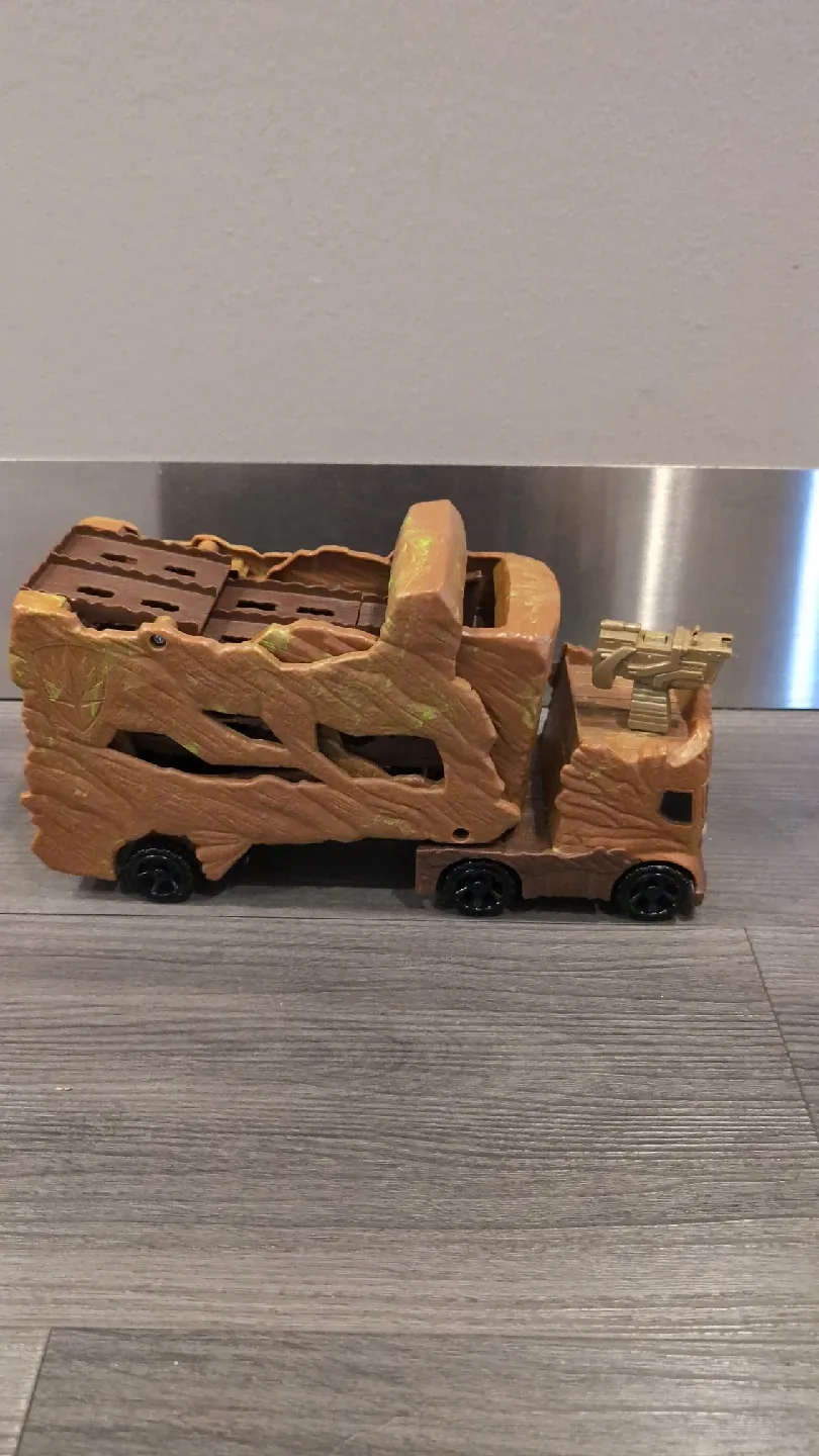 Hot Wheels Marvel Comics Groot Hauler Vehicle thumbnail