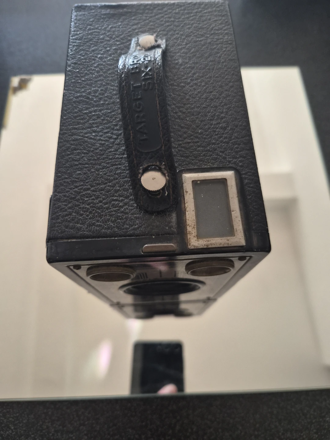 Vintage Kodak Brownie Junior Six-16 Camera - photo 5