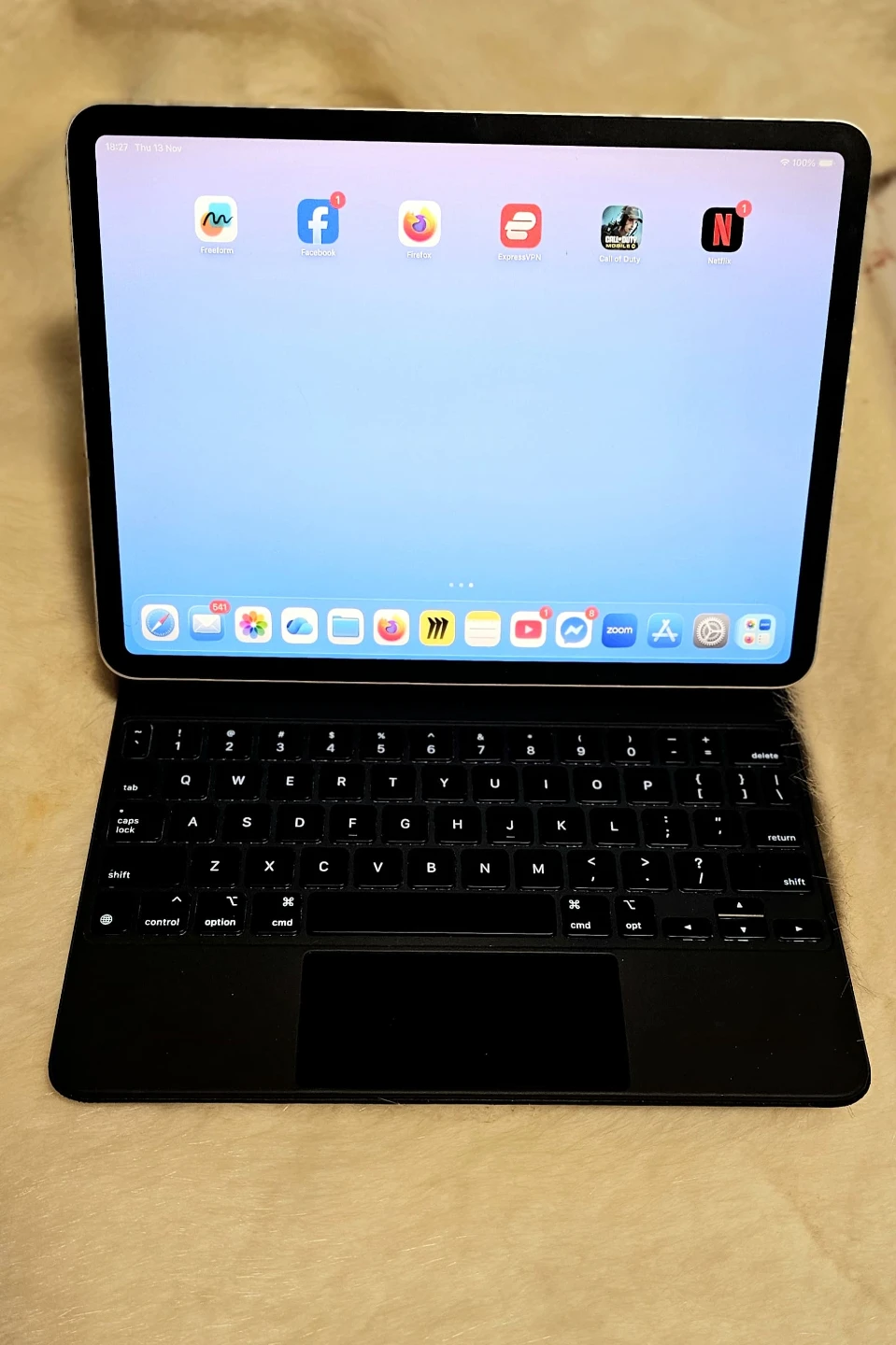 iPad pro 11 inch 3rd Gen 256 GB Apple pencil,  apple keyboard - photo 3