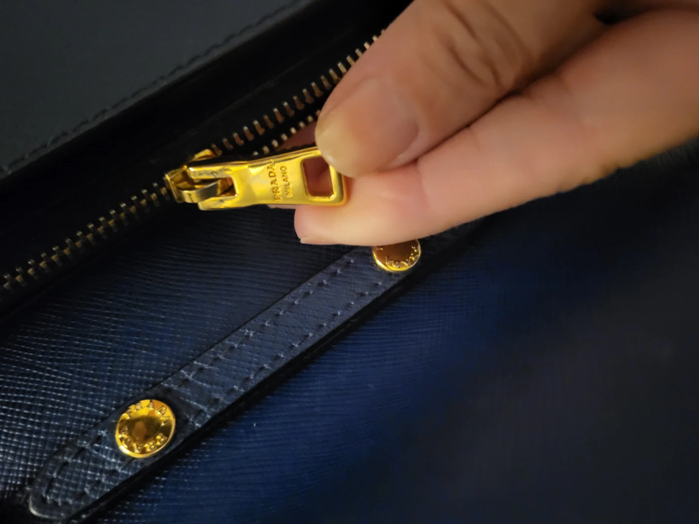 Prada Blue Crossbody Saffiano leather with bow - photo 4