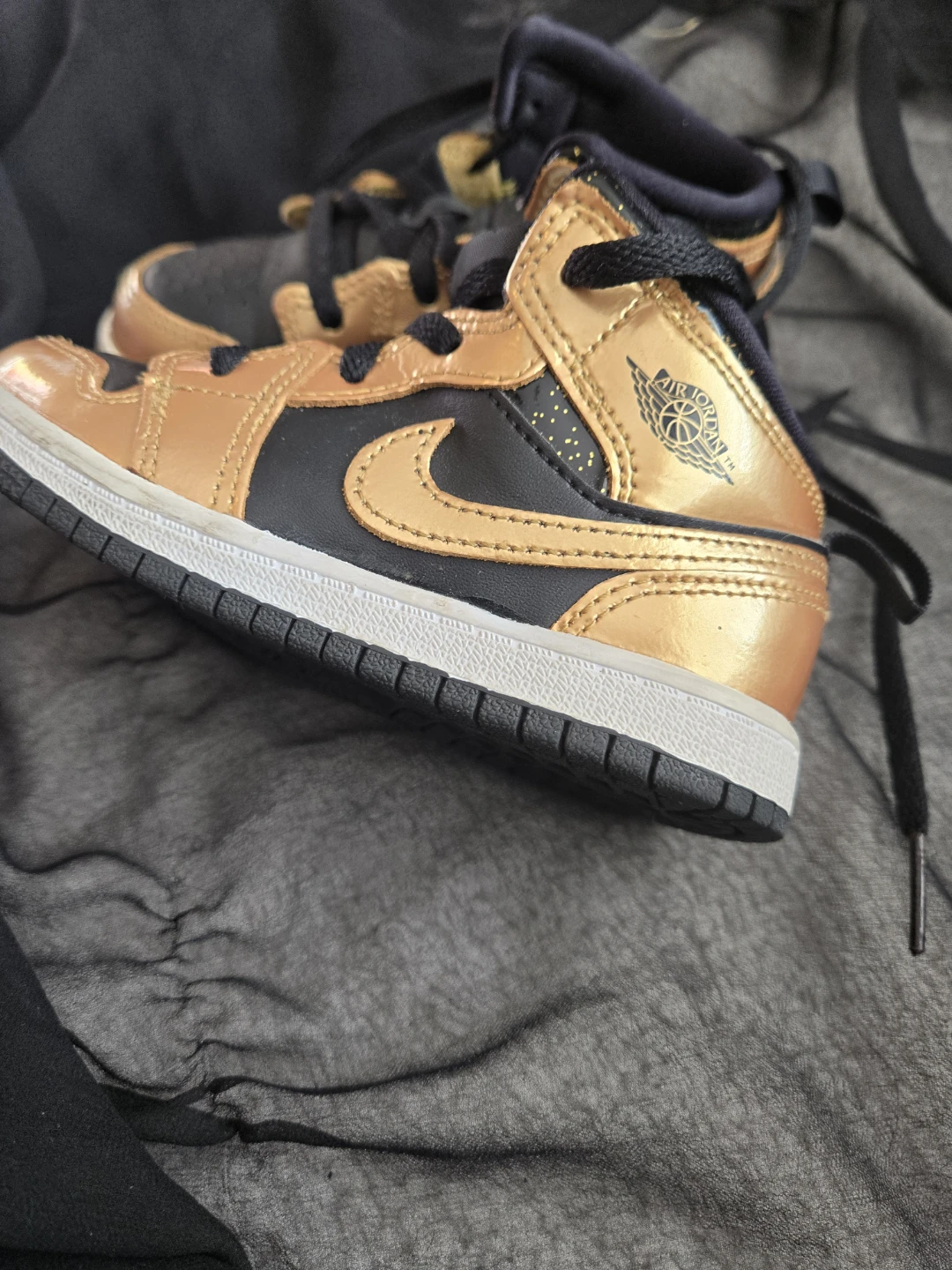 Jordan Air 1 Mid SE Gold/Black, Size 9C - photo 2