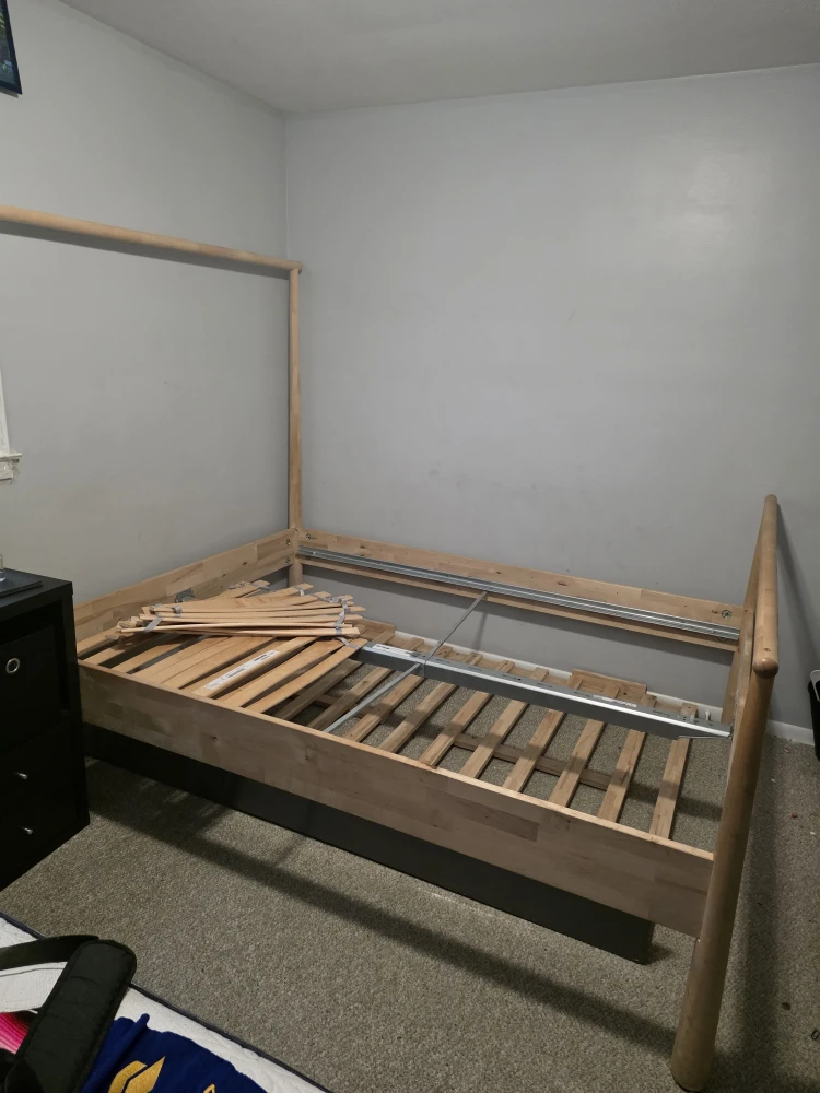 Ikea Bed frame Queen- Size. Urban Trundle Bed Full - Grey - photo 2