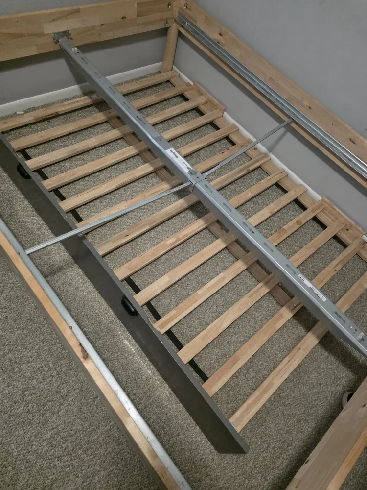 Ikea Bed frame Queen- Size. Urban Trundle Bed Full - Grey - photo 3