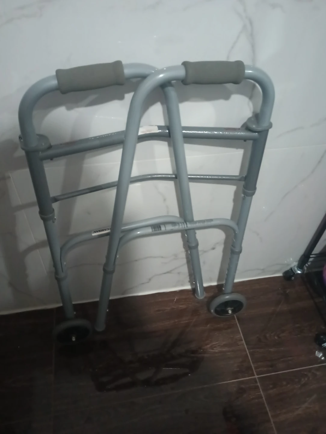 Guardian Walker with Wheels - photo 4