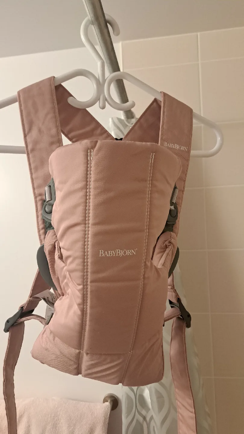 BabyBjörn Baby Carrier Mini - Dusty Pink image indicator(2)