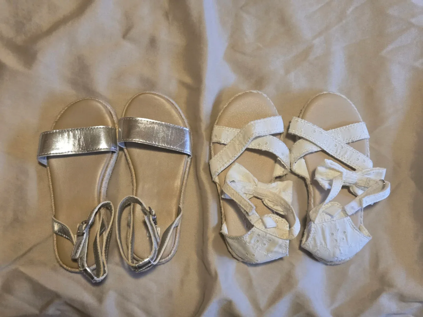 Girl's Sandals - Silver & White Size 9