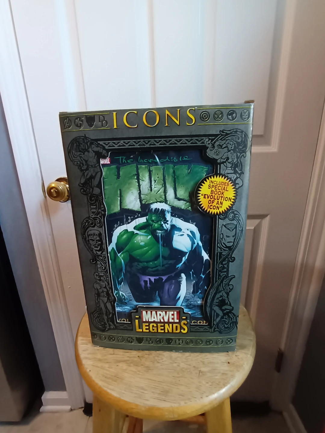Marvel Legends Icons Hulk Action Figure - New in Box! - photo 3