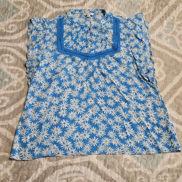 Ladies Size Small Top