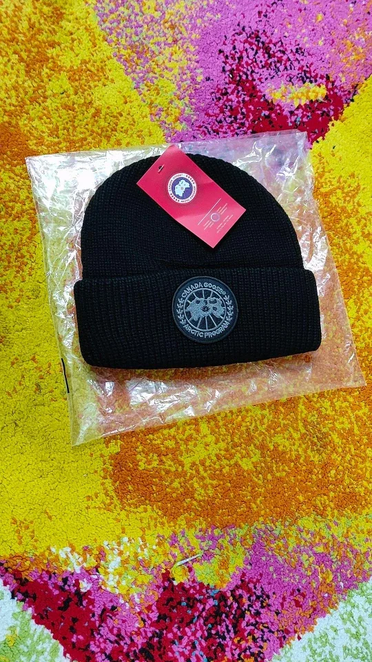Canada Goose Black Beanie - Brand New with Tags! image indicator(3)