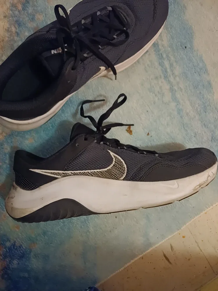 Nike Running Shoes - Black image indicator(2)