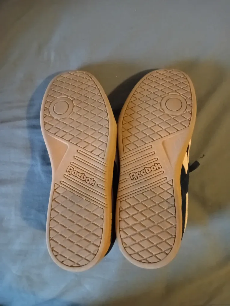 Reebok Club MEMT Navy unisex Sneakers - US 8.5 image indicator(3)