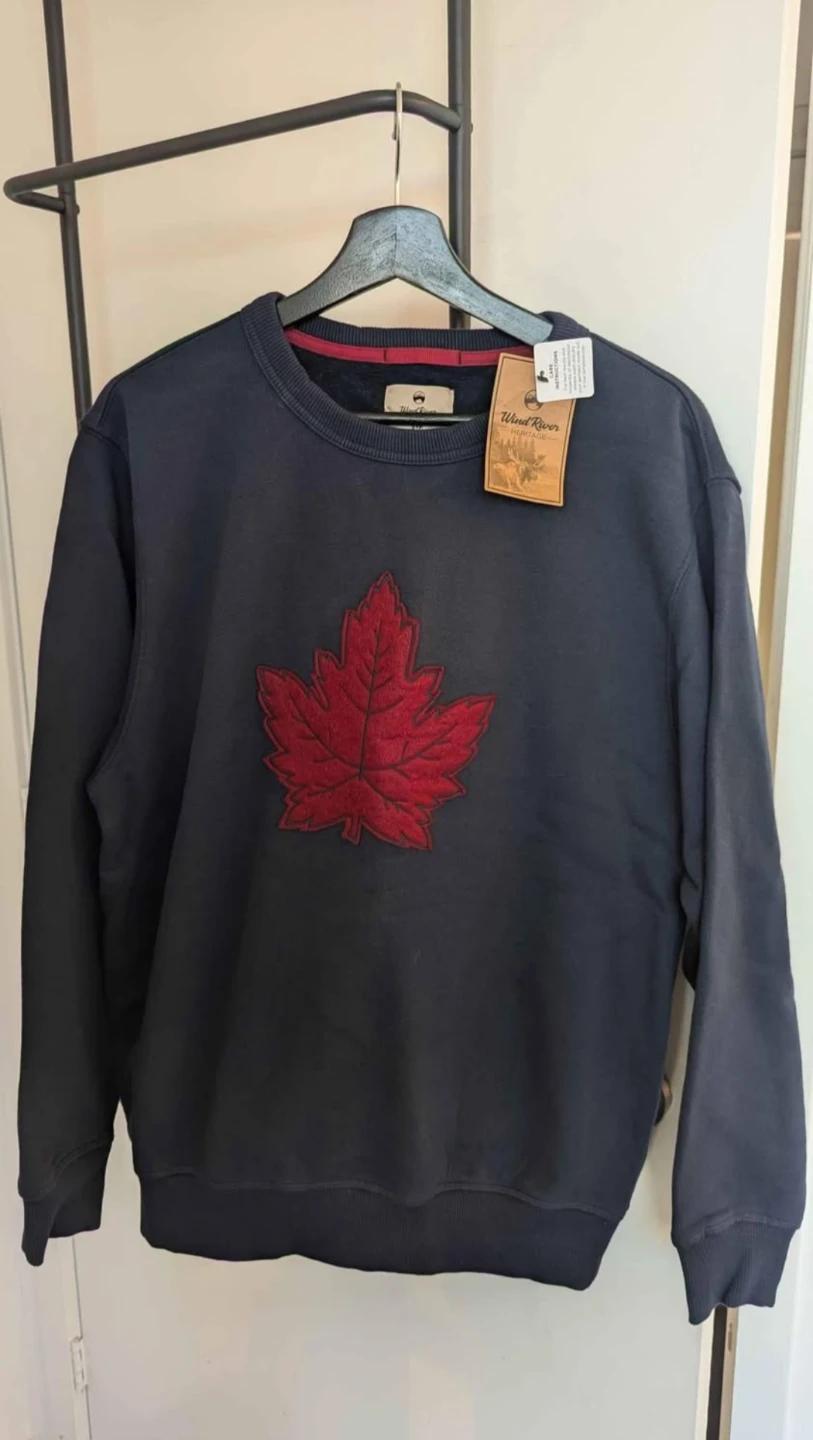 Wind River Heritage Maple Leaf Crewneck - Size S - New