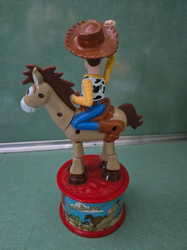 Vintage Sheriff Woody and His Loyal Horse Bullseye image indicator(2)