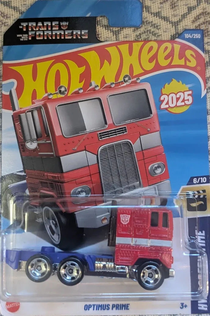 Hot Wheels '25: Transformers Optimus Prime