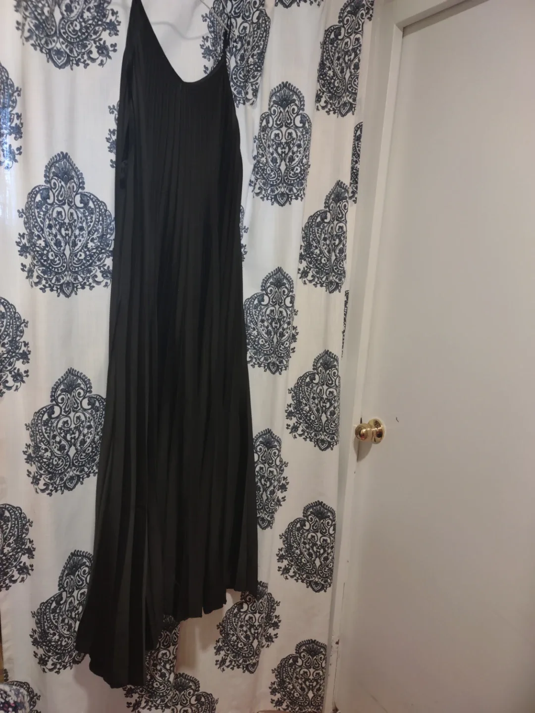 Black Maxi Dress image indicator(2)