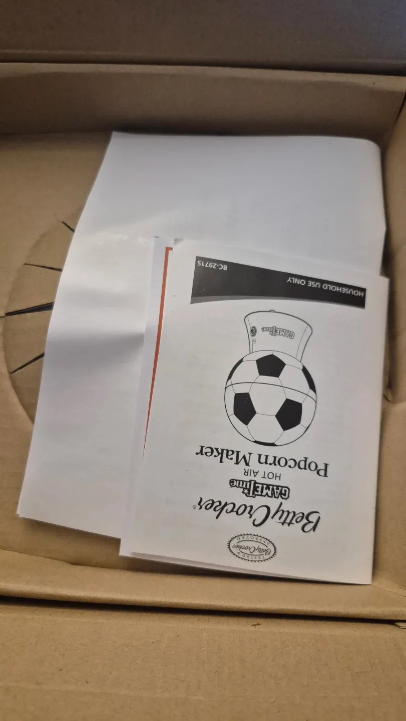 New in box Betty Crocker Game Time Football Popcorn Maker image indicator(3)