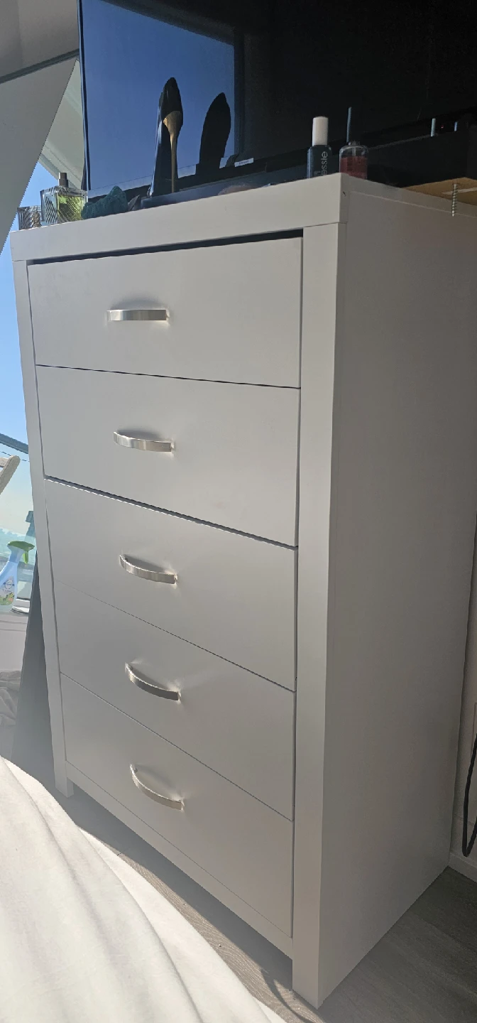 White 5-Drawer Dresser