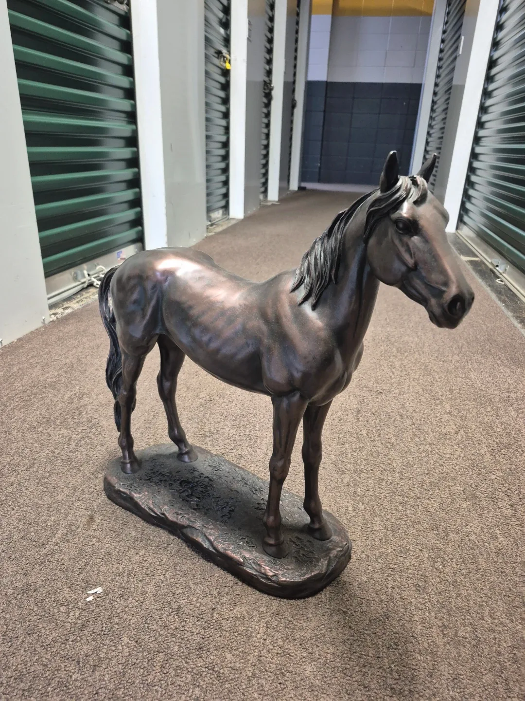 Horse Statue image indicator(2)