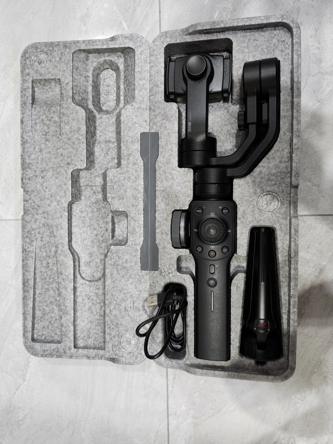 Zhiyun Smooth 4 3-Axis Smartphone Stabilizer - photo 2