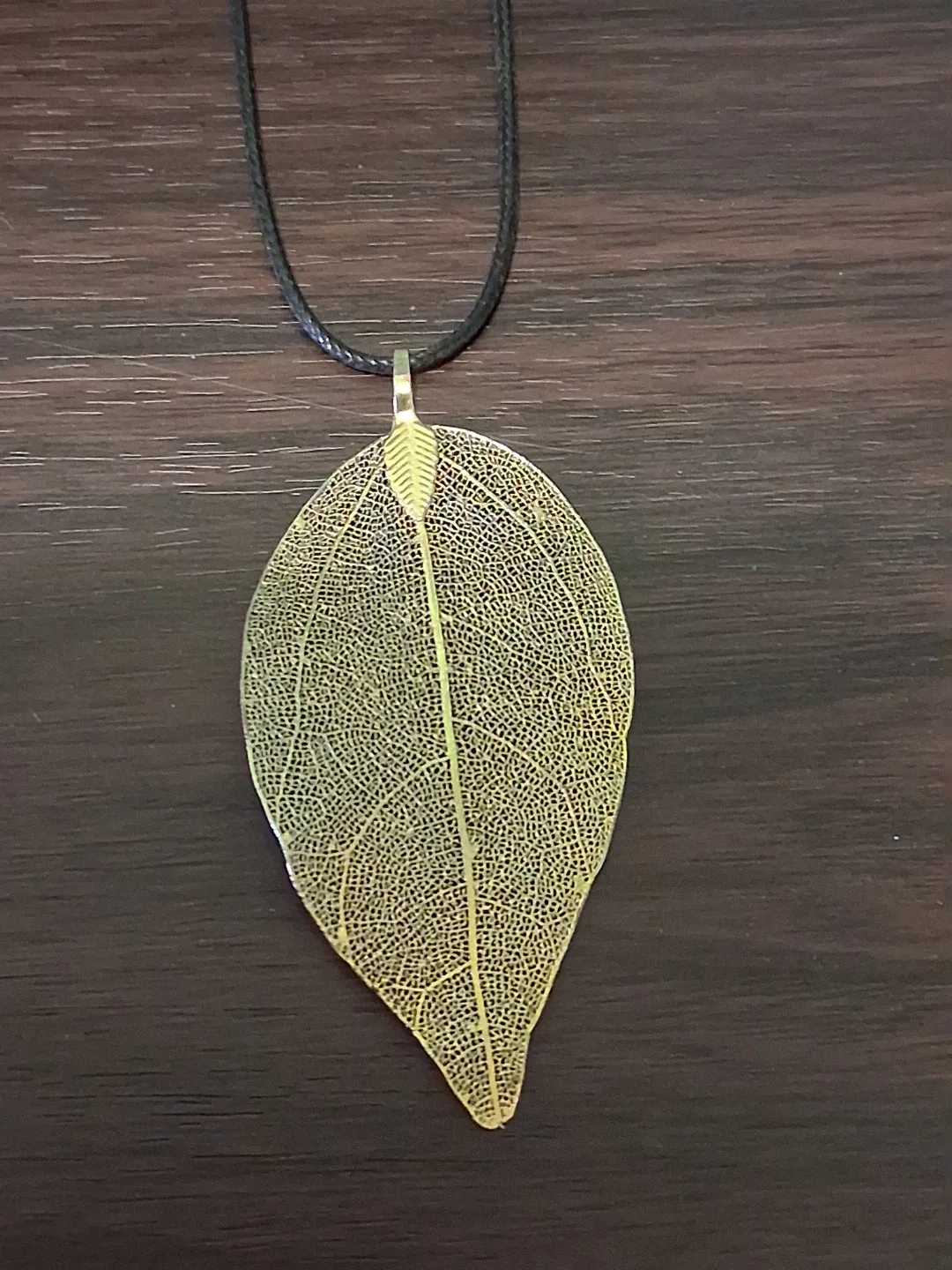 Gold Plated Leaf Pendant Necklace image indicator(2)