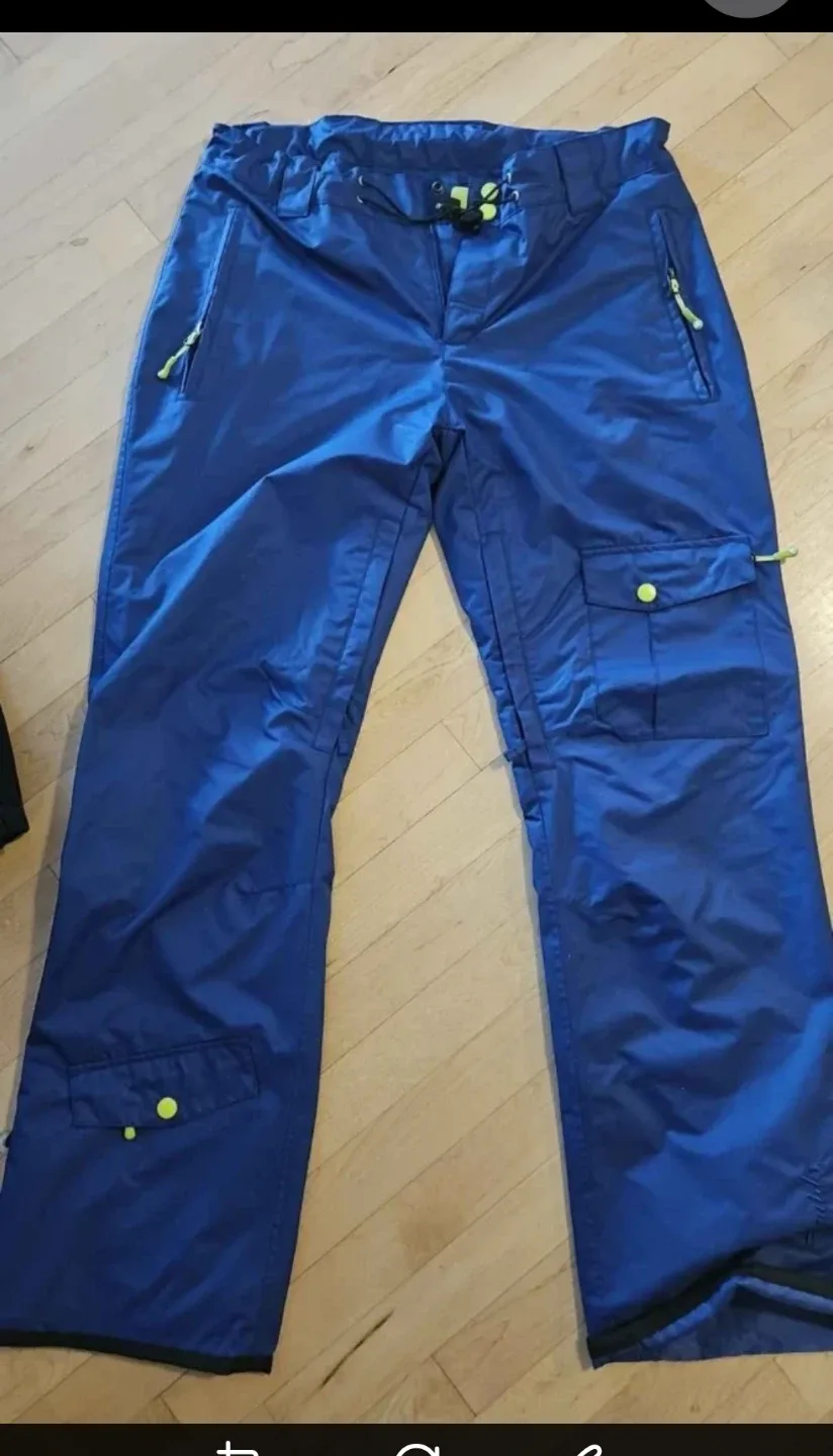 Liquid Snow Gear - Jacket & Pants Set Large image indicator(2)