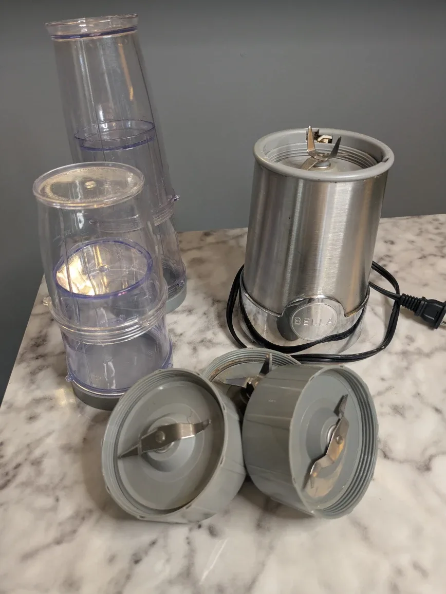 Bella Rocket Blender - Model XJ-11401B1