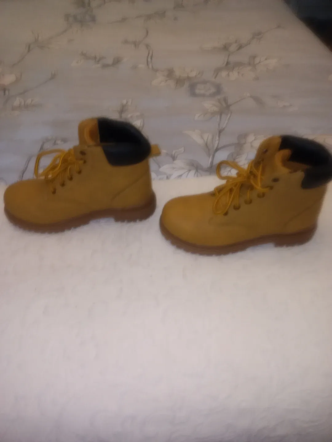 George Youth Boots - Size 2 image indicator(2)