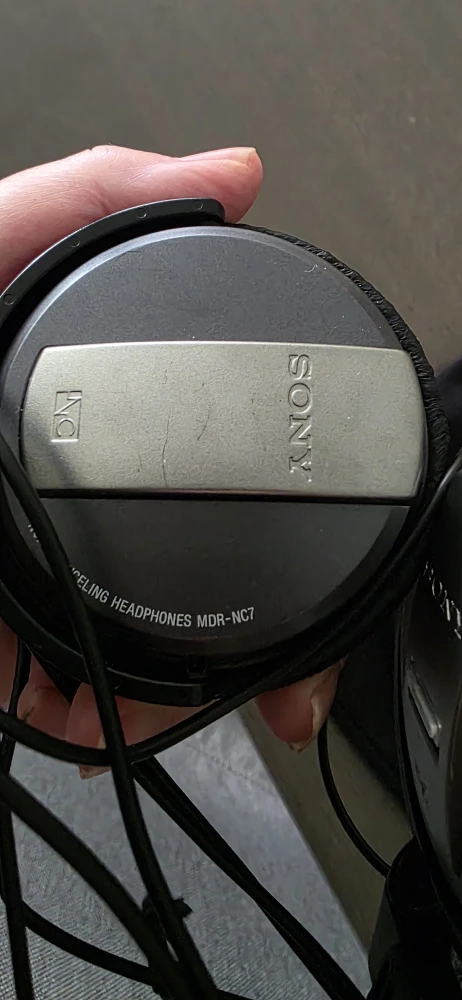 Sony MDR-NC7 Noise Cancelling Headphones - photo 3