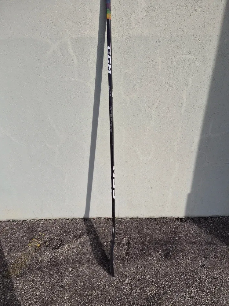 CCM Ribcor 82K Hockey Stick