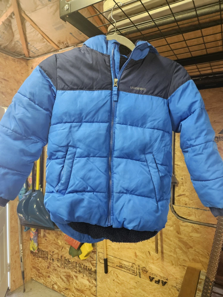 Lands' End Kids' Puffer Jacket - Size M (5-6) - photo 4