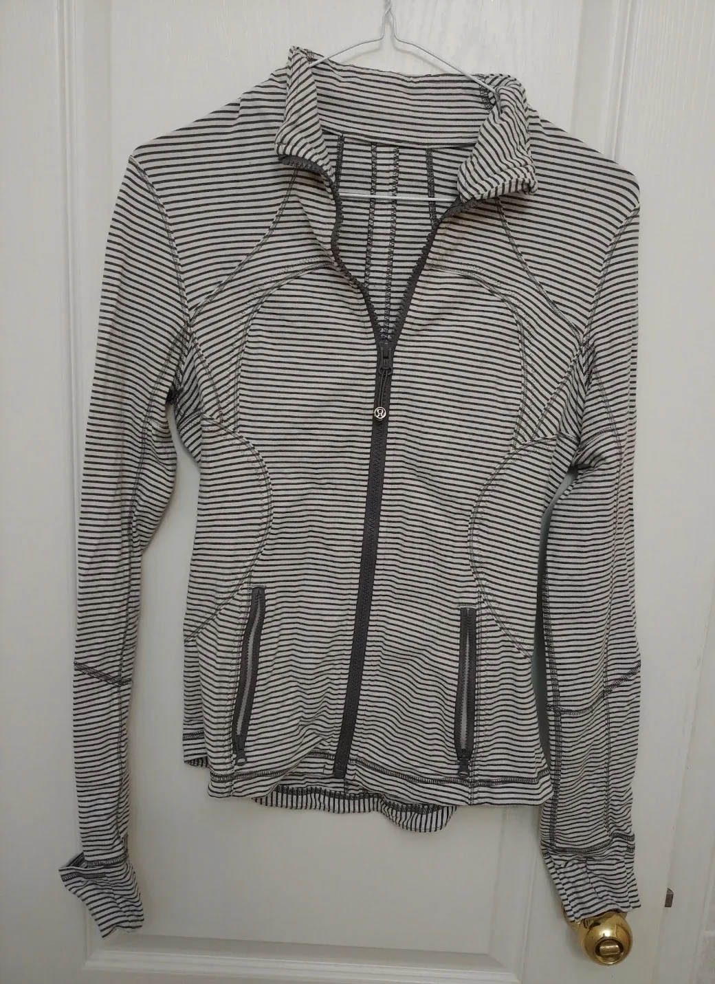 Lululemon striped jacket (XS/S) image indicator(2)
